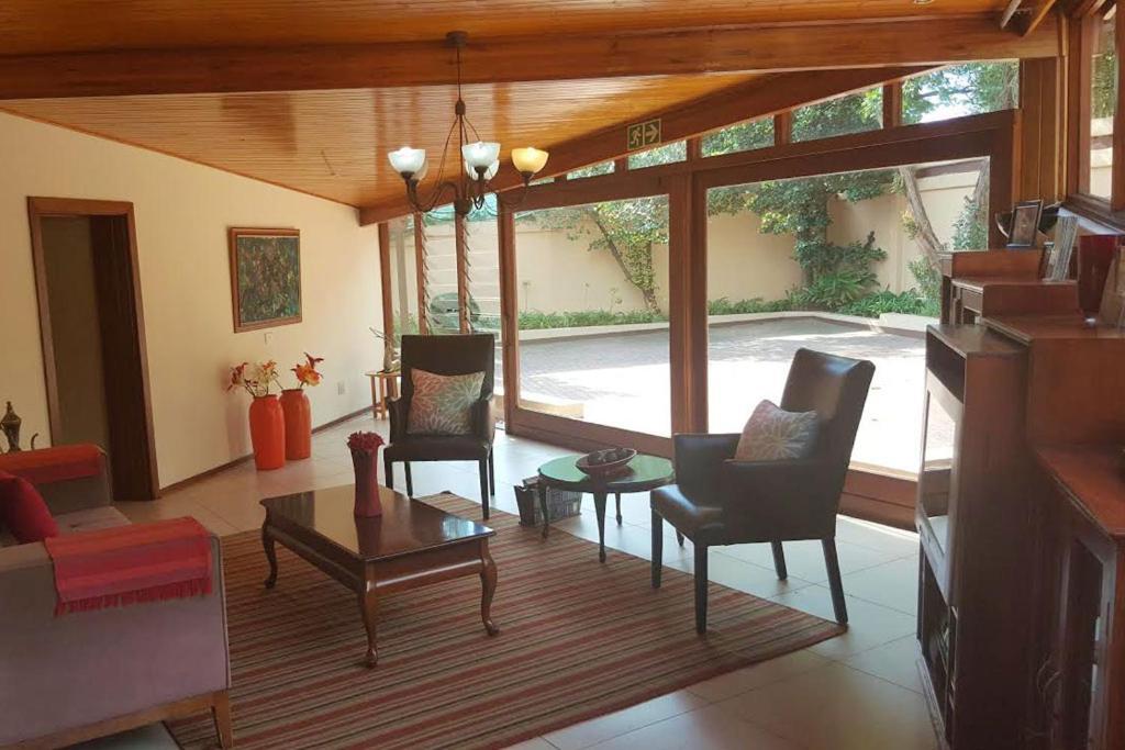 Somona Guest House Johannesburg Exterior foto